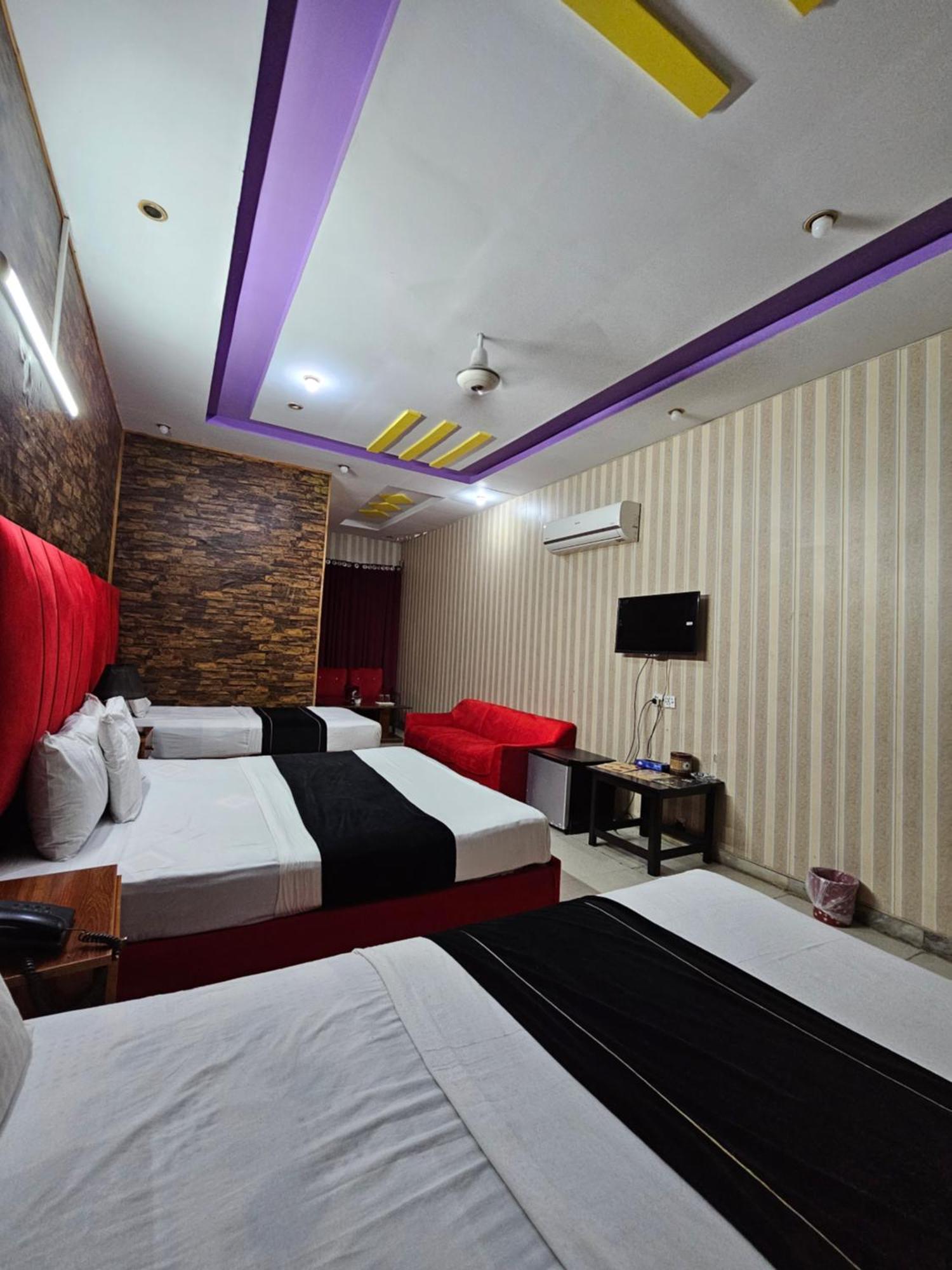 לאהור Hotel Tulip Inn, Gulberg חדר תמונה