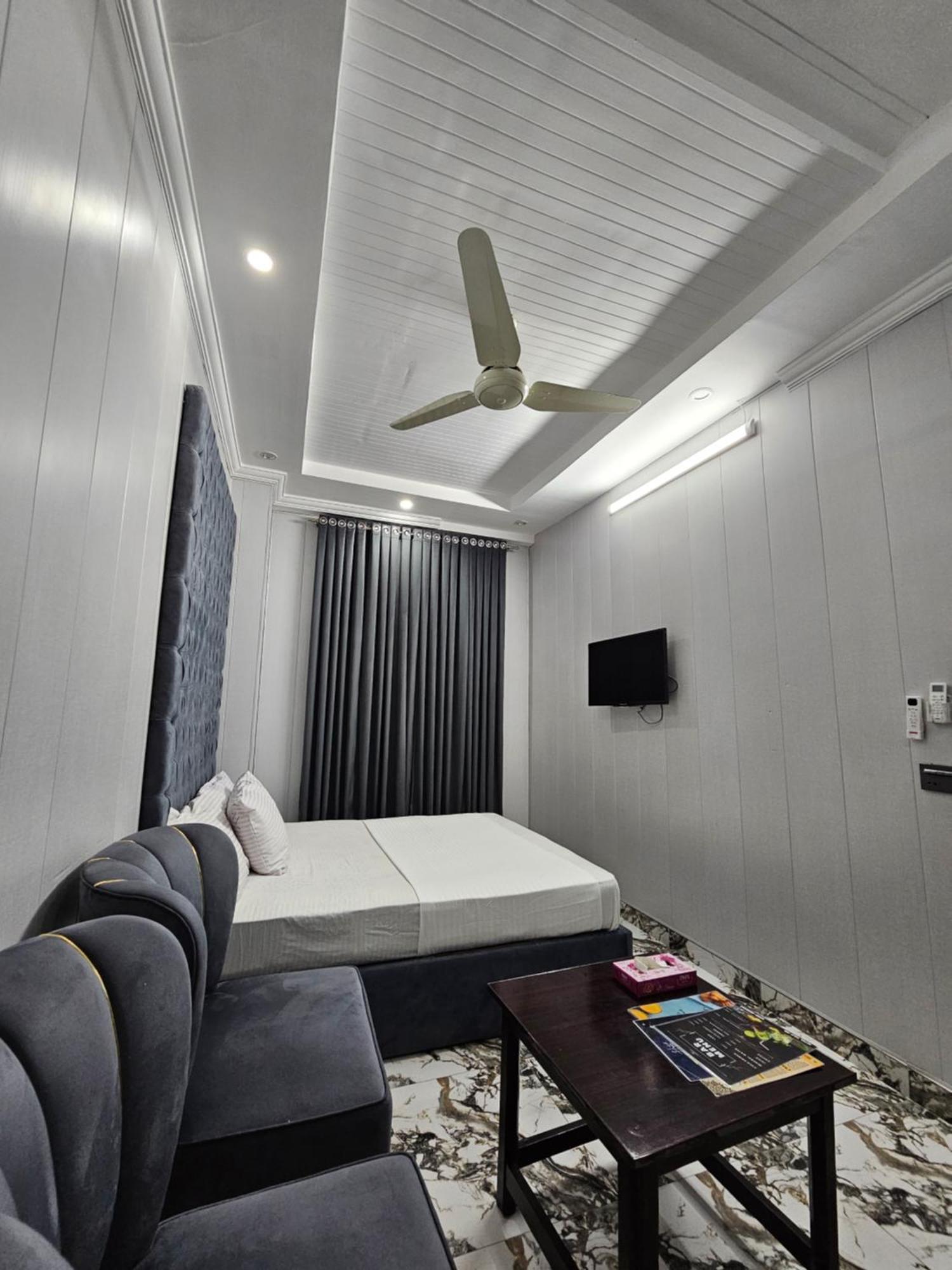 לאהור Hotel Tulip Inn, Gulberg מראה חיצוני תמונה