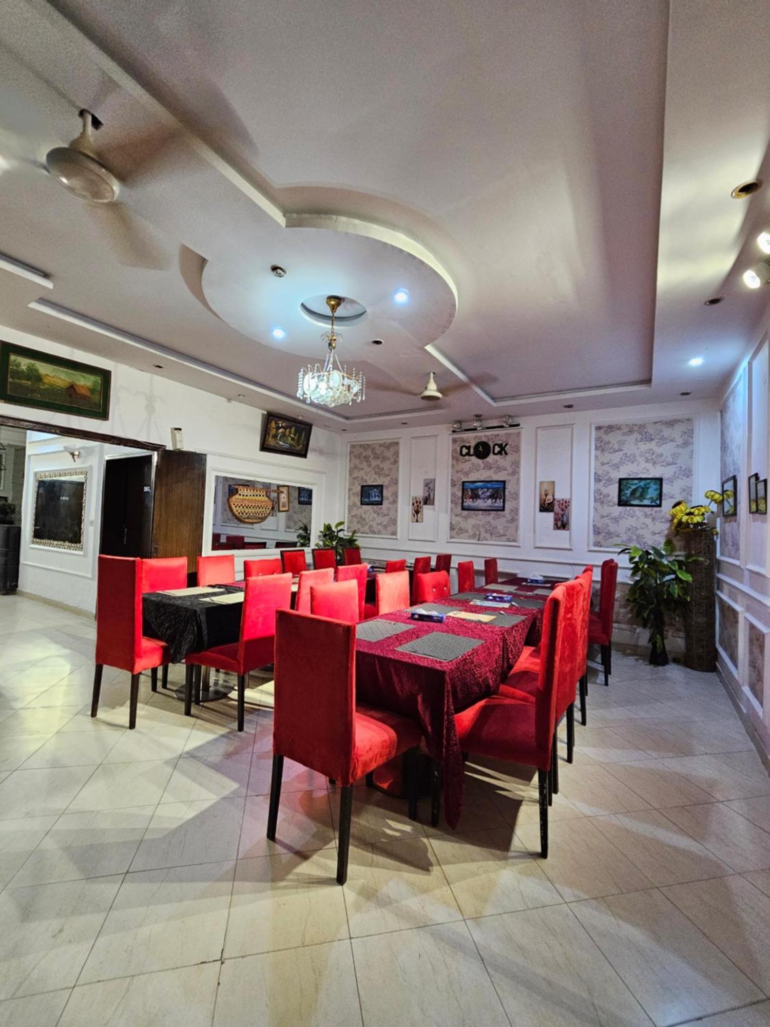 לאהור Hotel Tulip Inn, Gulberg מראה חיצוני תמונה