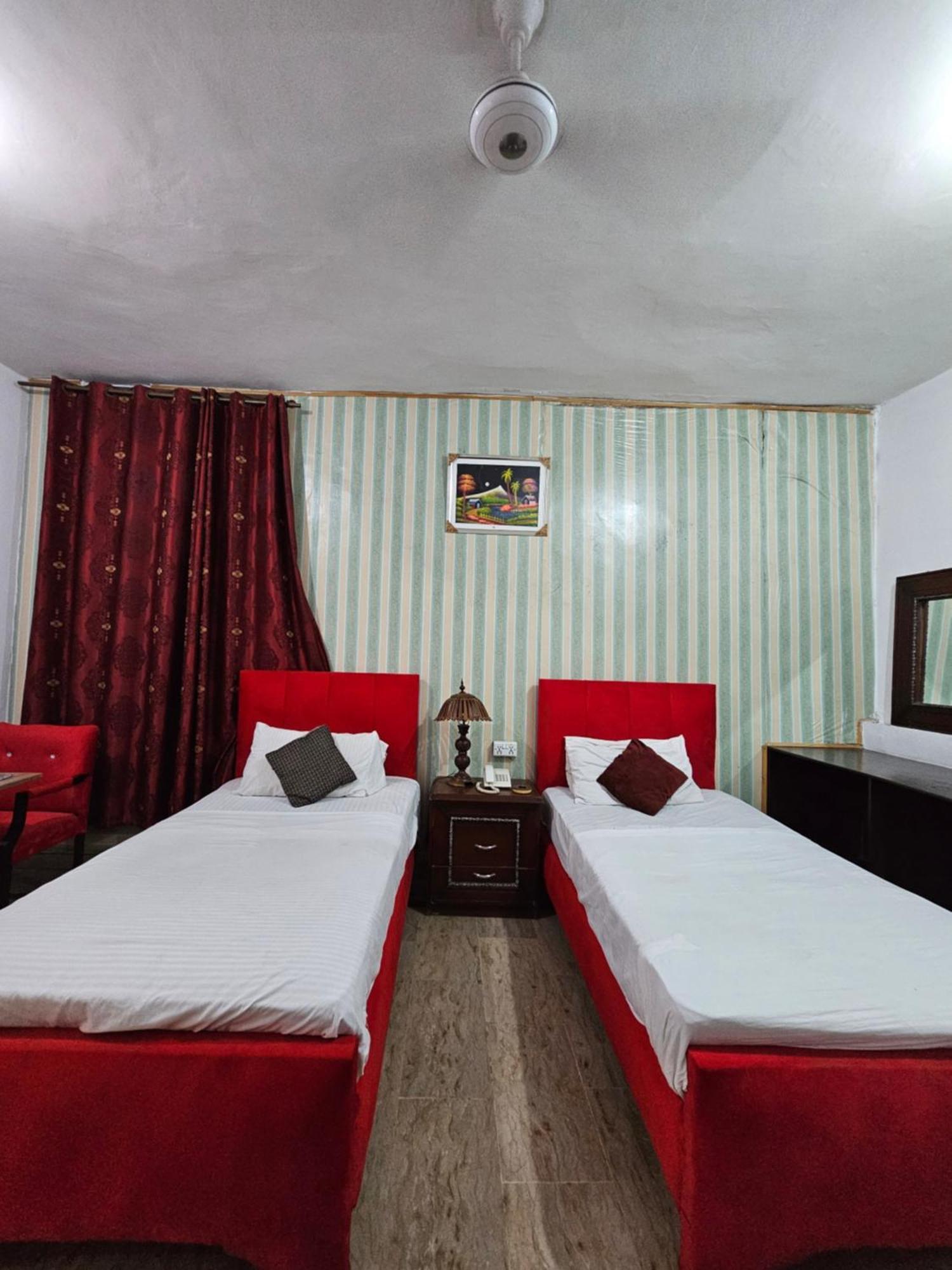 לאהור Hotel Tulip Inn, Gulberg מראה חיצוני תמונה