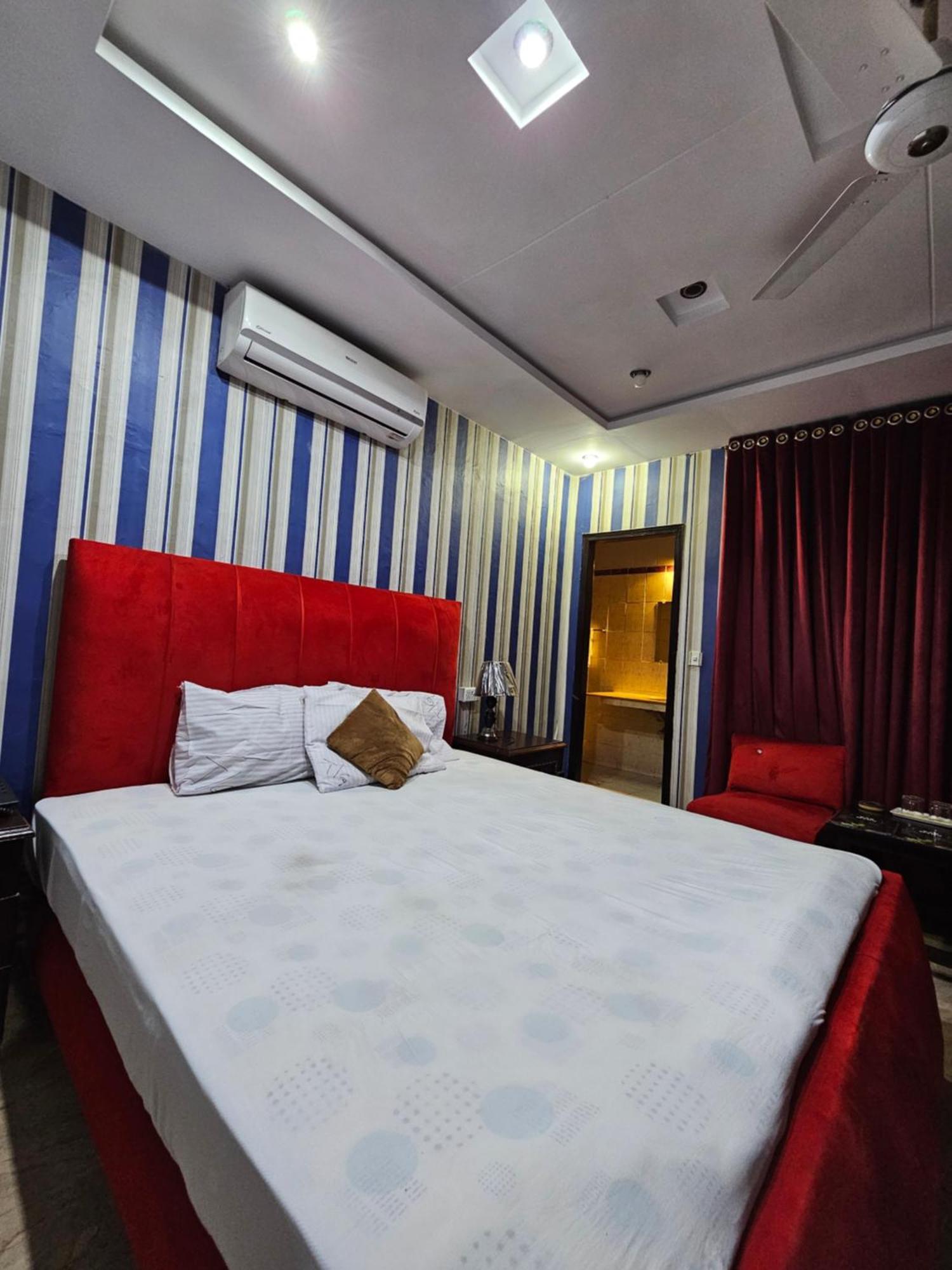 לאהור Hotel Tulip Inn, Gulberg מראה חיצוני תמונה