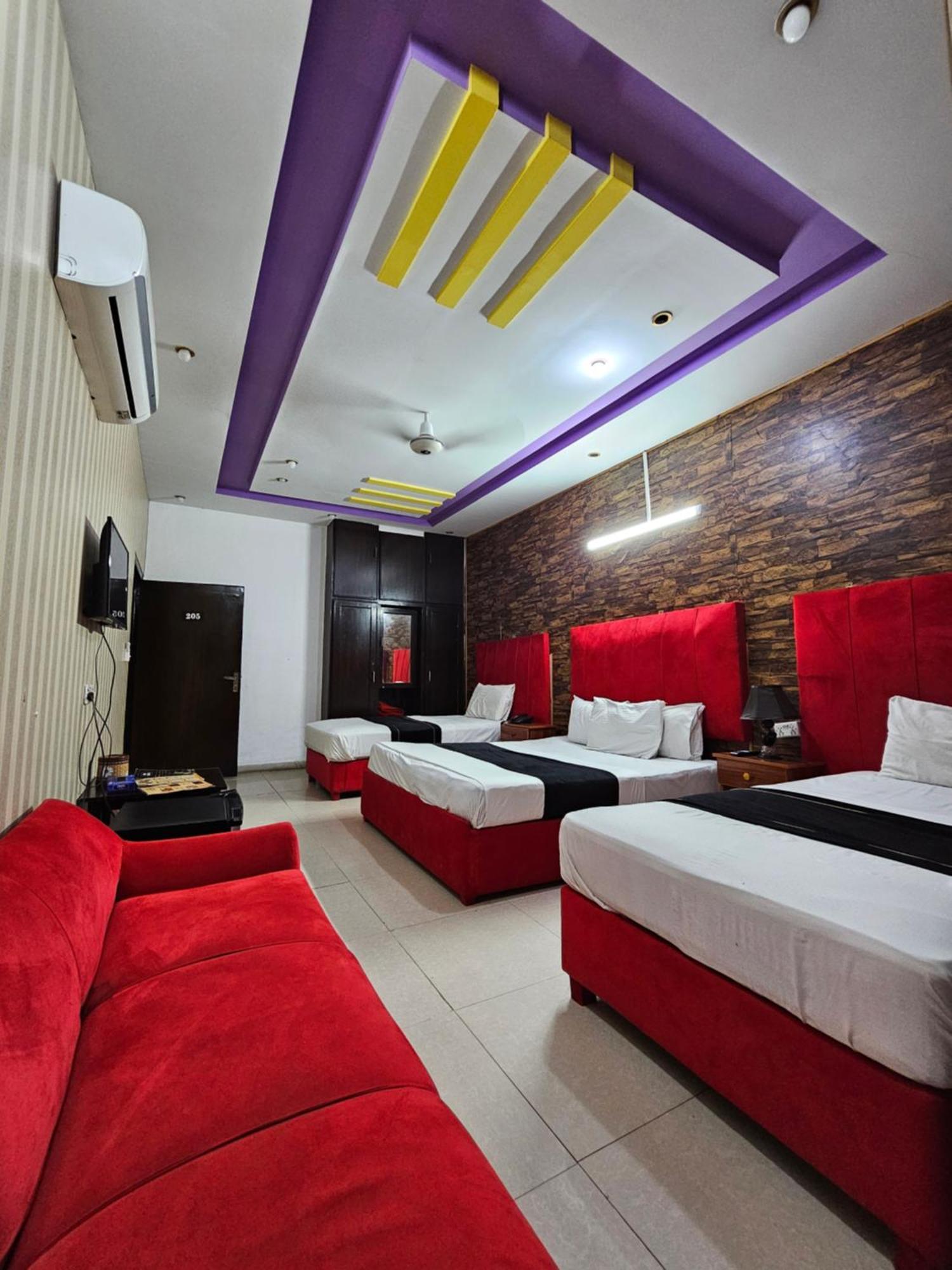 לאהור Hotel Tulip Inn, Gulberg חדר תמונה