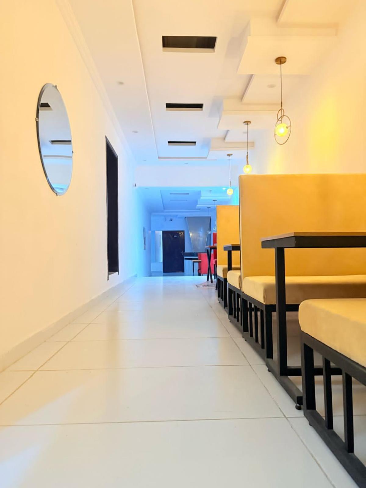 לאהור Hotel Tulip Inn, Gulberg מראה חיצוני תמונה