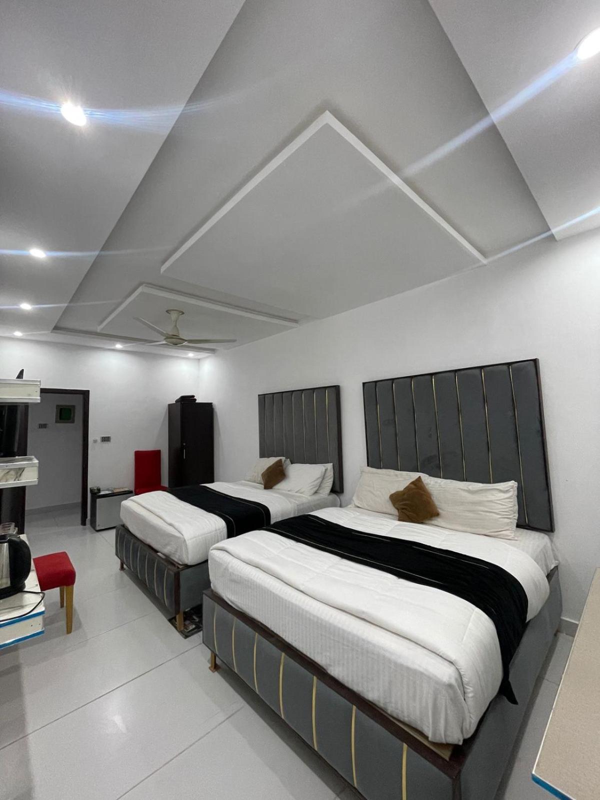 לאהור Hotel Tulip Inn, Gulberg מראה חיצוני תמונה