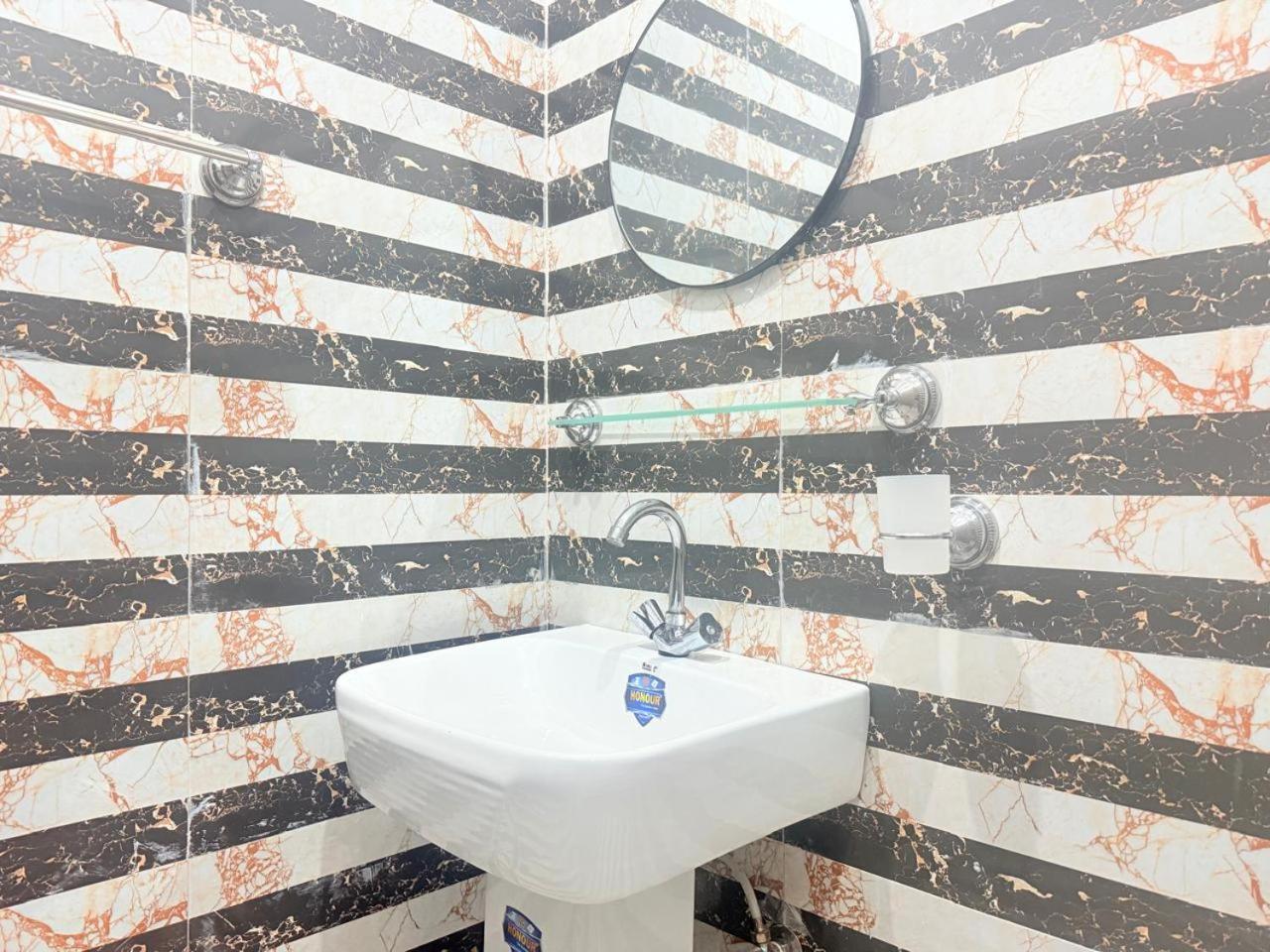 לאהור Hotel Tulip Inn, Gulberg חדר תמונה