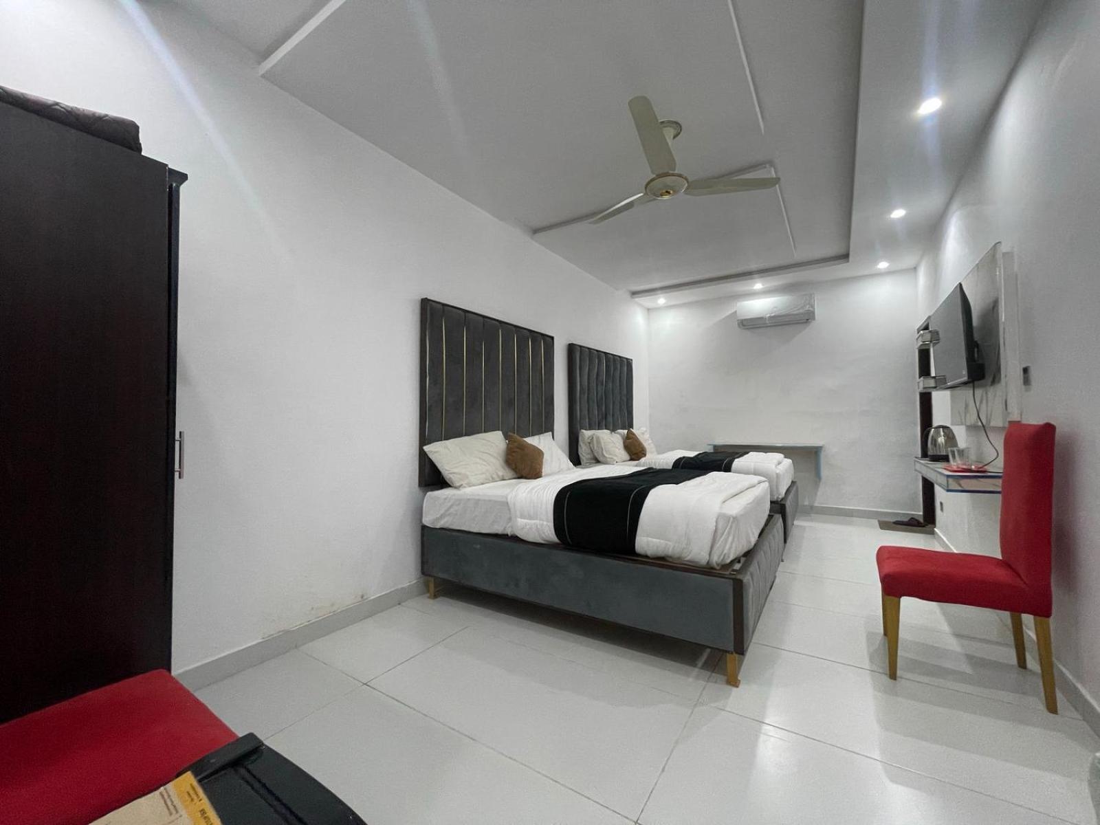 לאהור Hotel Tulip Inn, Gulberg מראה חיצוני תמונה